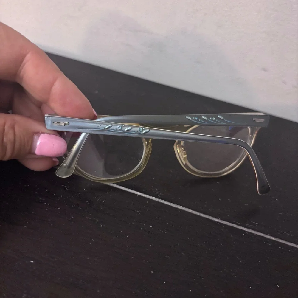 Vintage Shuron‎ Cat Eye FRAMES 5 1/4 US Grey Aluminum Brow Rhinestone Amber 50s